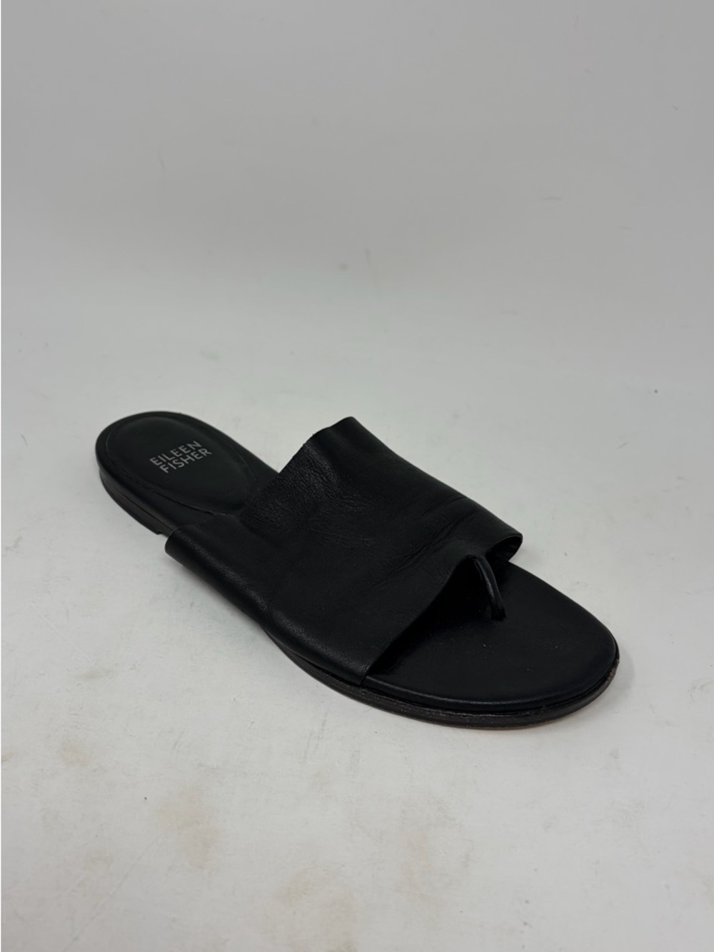 $195 Eileen Fisher Edge Leather Sandal Size 7